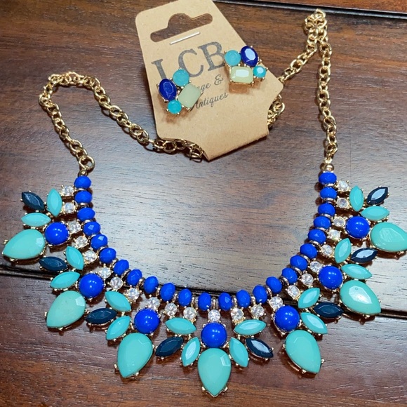 Vintage Sea Foam Green and Blue Chunky Bib Necklace with Matching Earrings - Picture 1 of 6